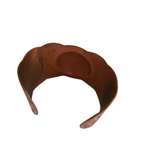 Vintage 1970s Solid Copper Etched Southwestern Cuff Bracelet One Size Adjustable - Picture 6 of 9